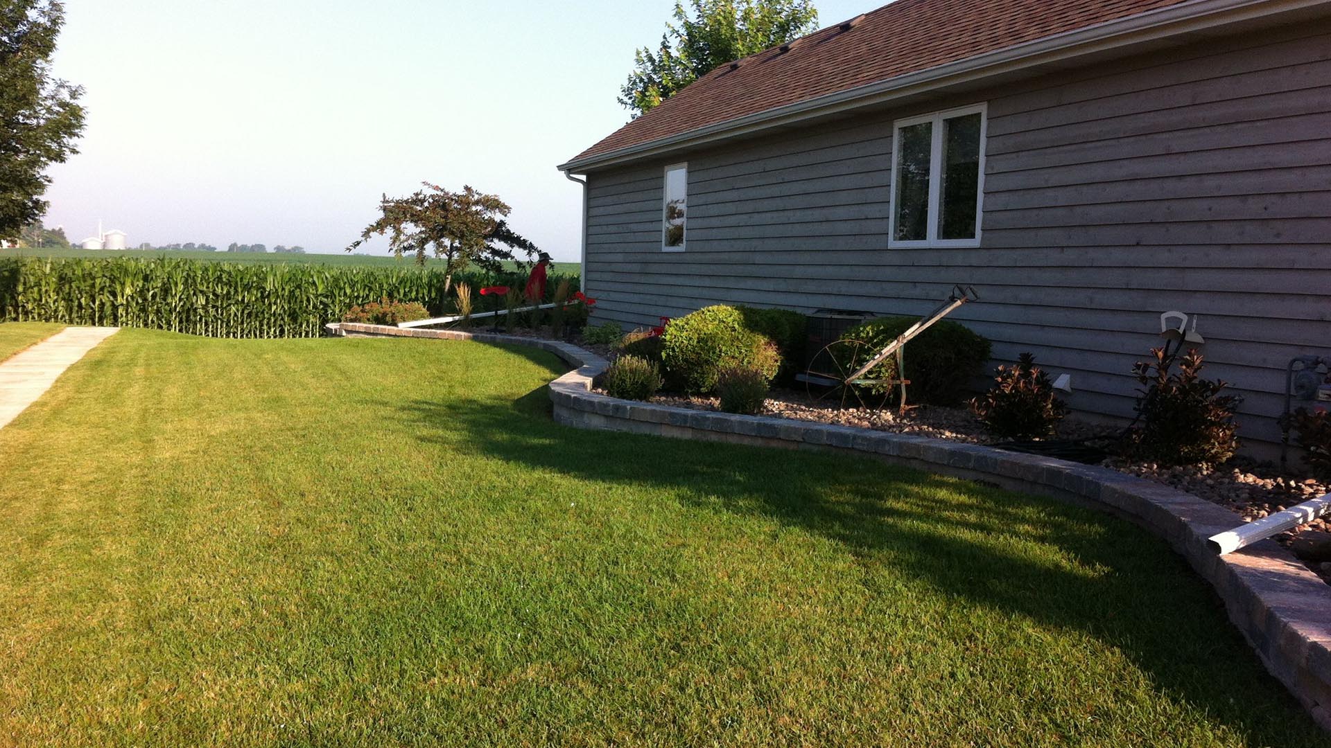 Schollmeyer Landscaping, Inc. Landscaping, Paving and Patios